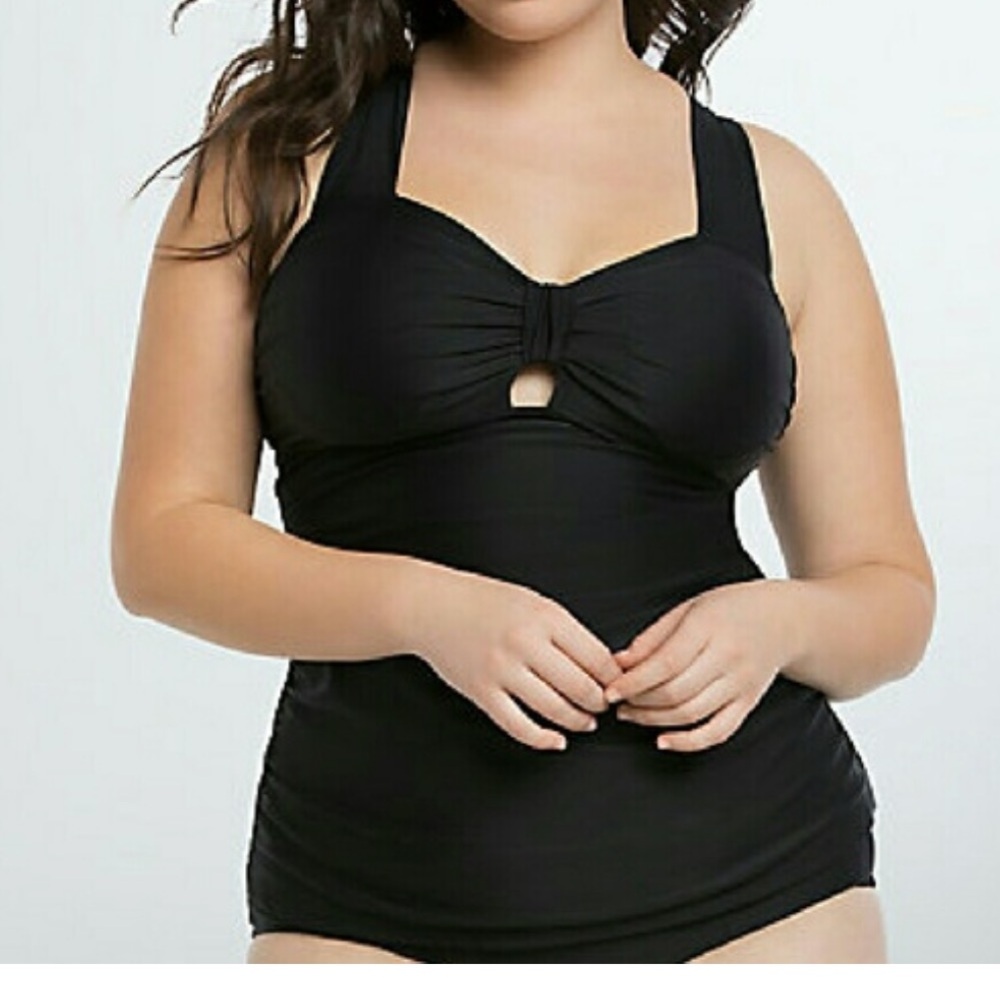 TORRID Black Cross-Back Tankini Top with Back Tie size 3